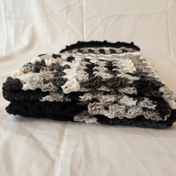 Handmade Crocheted Newspaper Baby Blanket - Picture 6 of 6